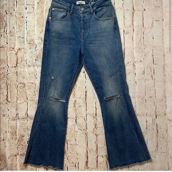 WARP & WEFT PSP PALM SPRINGS DISTRESSED CROP JEAN - Picture 2 of 7